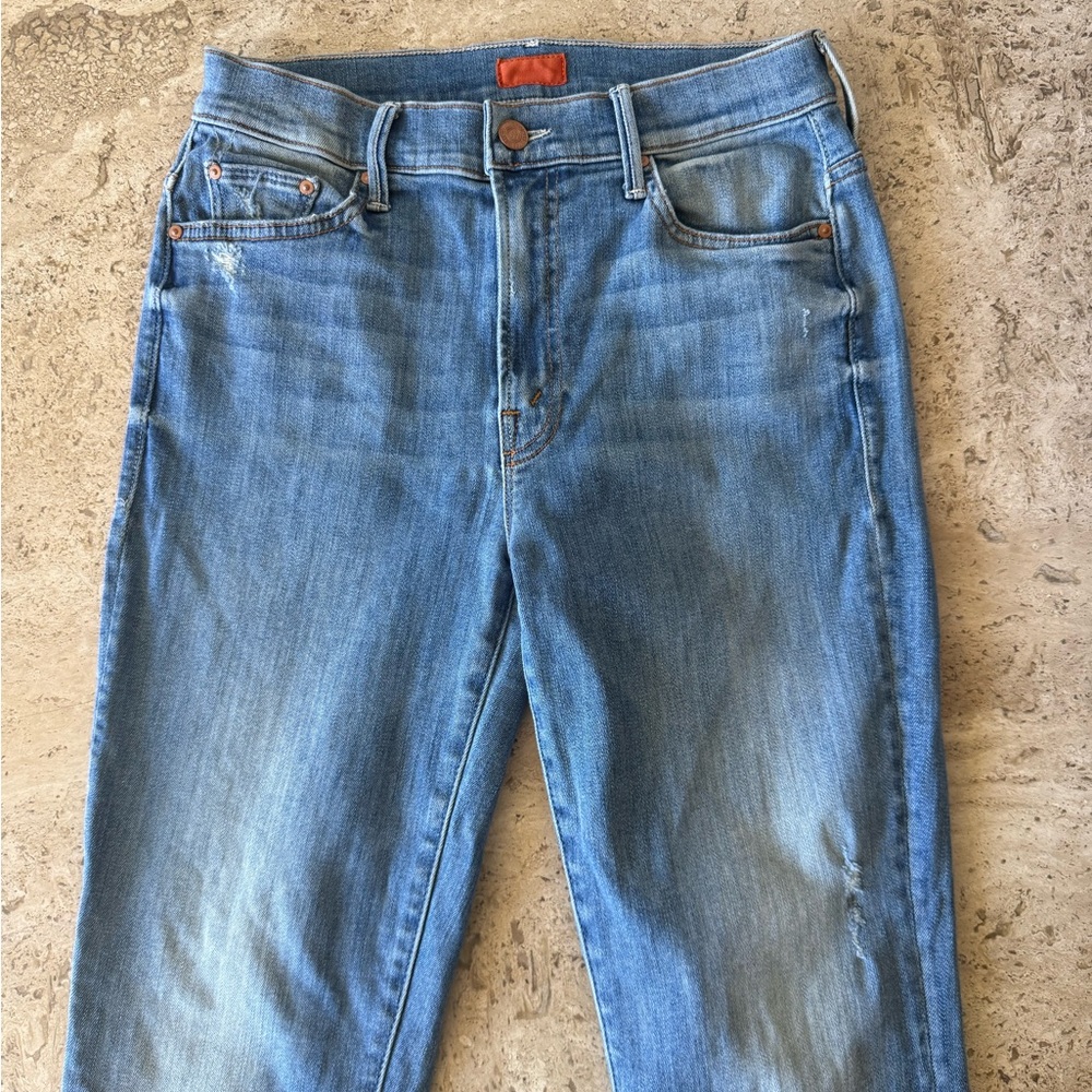 MOTHER The Insider Crop Fray Liar Liar Flame Jeans - Picture 4 of 13